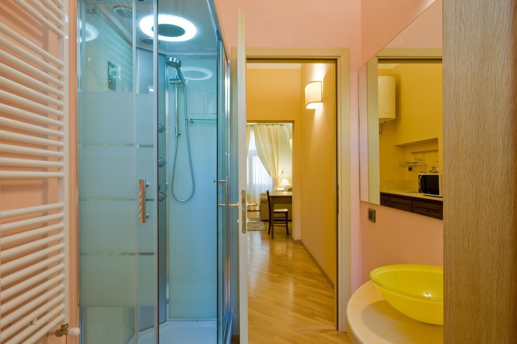 Piazza Azuni 18 Guest House Сасари Стая снимка